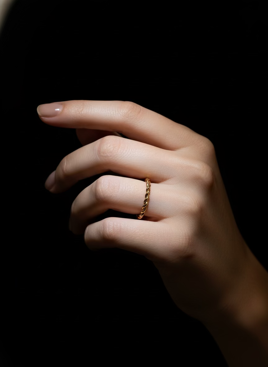 Rhodese Sphere Gold Ring