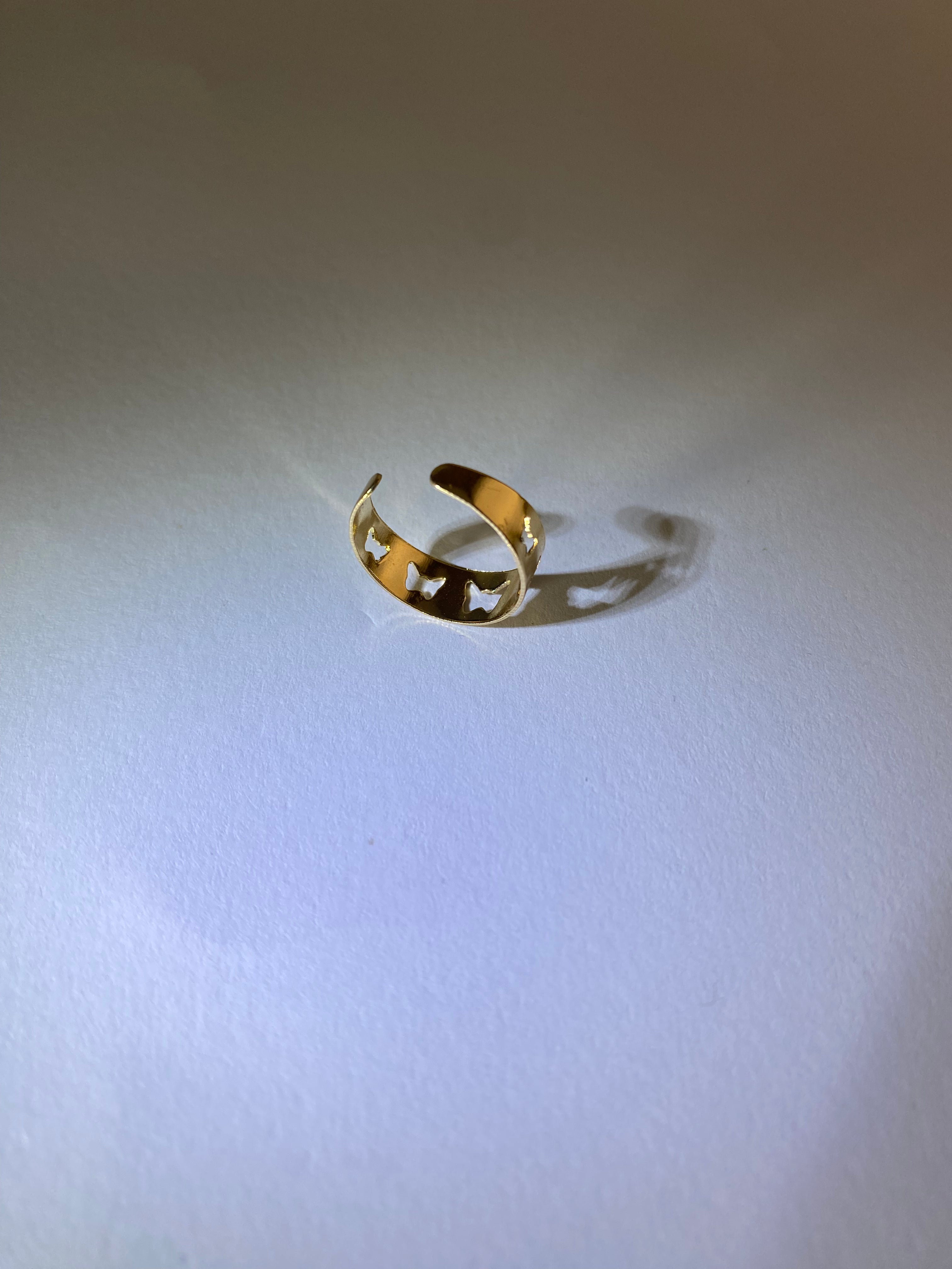 Rhodese Hammered Gold Band