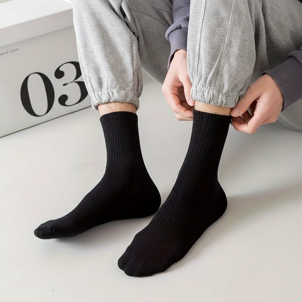 Rhodese Noir Essential Socks